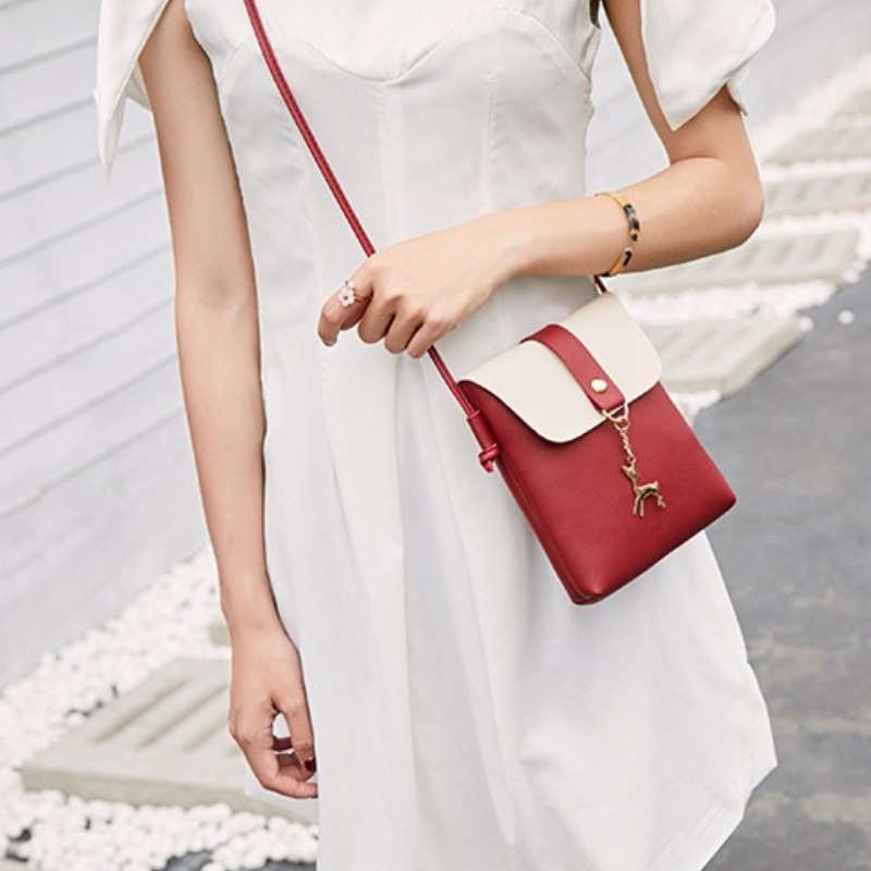 New Deer Pendant Bag Women's S - đánh giá và giá Leatherwork Workshop